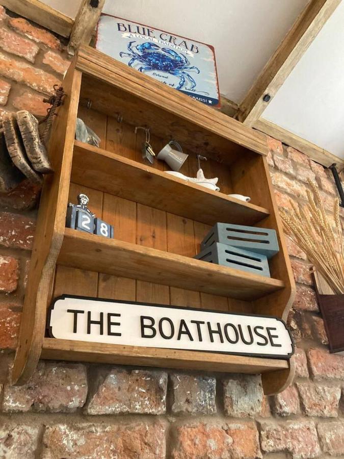 Stunning Quirky 2-Bed Cottage In New Brighton Wallasey Buitenkant foto