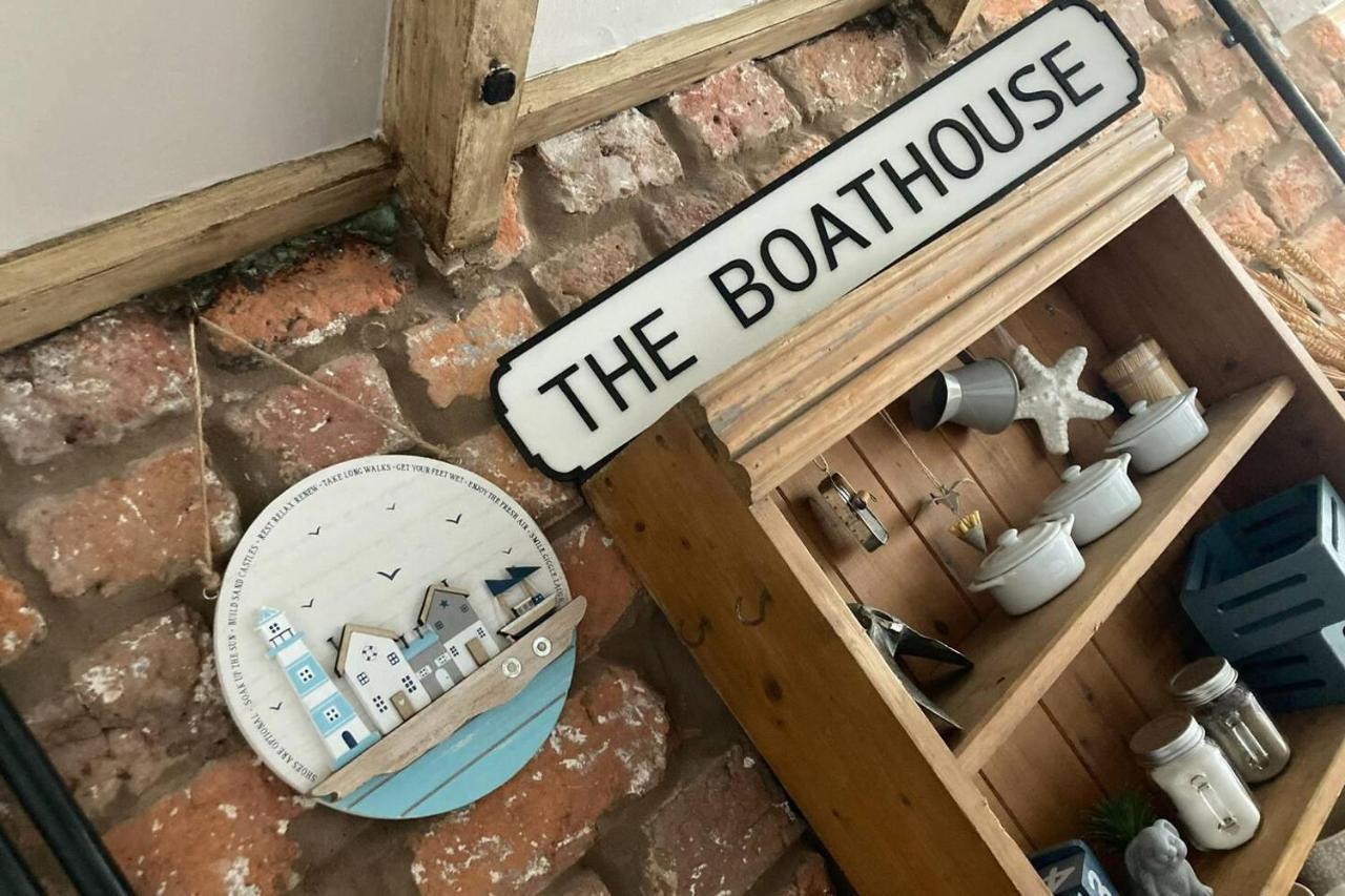 Stunning Quirky 2-Bed Cottage In New Brighton Wallasey Buitenkant foto